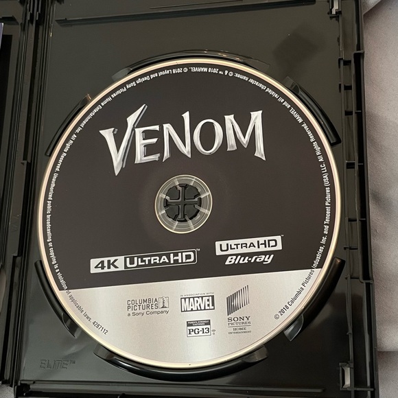 4K Venom DVD - Picture 3 of 5
